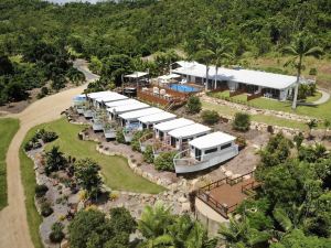 Freedom Shores Airlie Beach