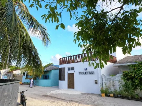 VIOLET INN Hotel di Dharavandhoo Island