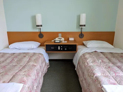 Mihara Kokusai Hotel - parking