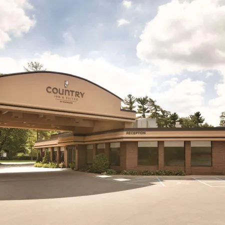 Country Inn & Suites by Radisson, Traverse City, MI