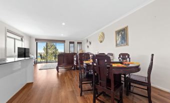 Golf Pool 2B House in Point Cook Vic