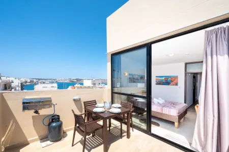 Sea Bliss Penthouse with Side Seaviews from Terrace