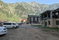 Waterstone's Hotel فنادق في Mansehra