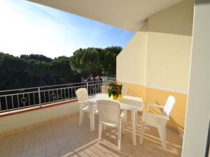 Spacious Apartment Close to the Beach - Beahost