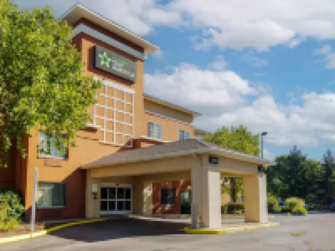 Extended Stay America Suites - Boston - Waltham - 52 4th Ave Hotels in Waltham
