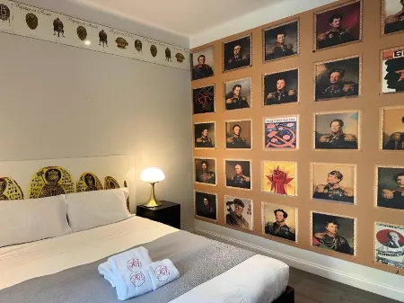 Hôtel les Voyageurs Отели рядом с достопримечательностью «Scala santa»