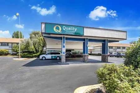 Quality Inn & Suites Medford Airport