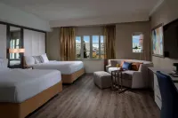 Courtyard Miami Beach South Beach Hotels in Miami Beach