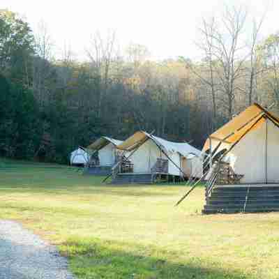 Under Canvas Great Smoky Mountains Hotel Exterior