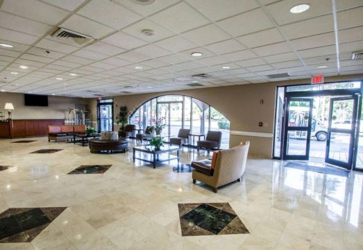 2. 클라리온 인 &..