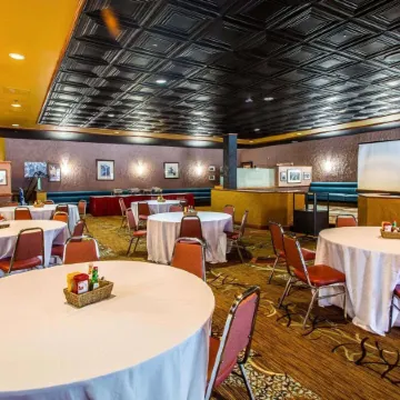 Quality Inn and Conference Center Greeley Downtown