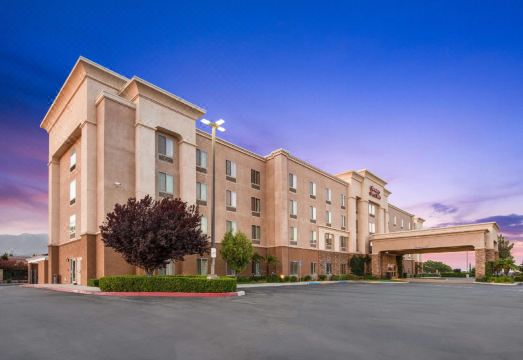 햄프턴 인 & 스위트 배닝/보몬트