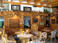 Landhotel Goldener Becher - فطور