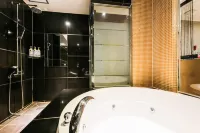 Dangjin Blue Hotel فنادق في دانغجين-سي