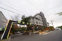 Ulsan Yeungnamalpeuseu MW Hotels near Ace Sauna