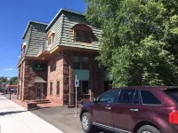Hardman House Hotels near Carson Shopping Center