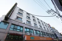 ไวท์เฮาส์โมเทล