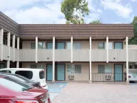 Costa Mesa Inn - Newport Beach Area