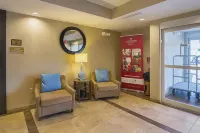 Candlewood Suites Pensacola - University Area Hotel a Ferry Pass