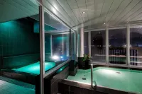 كروس هوتل سابورو