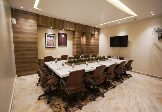 2. 호텔 인도 프라..