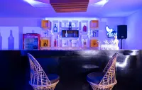Zip by Spree Hotels Mangala International - Quầy bar