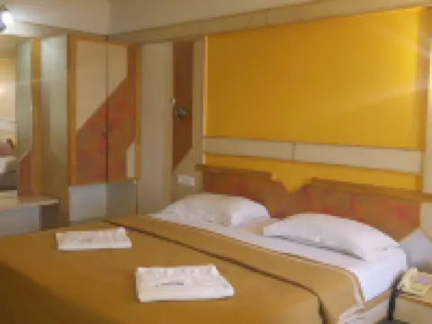 Hotel Priyadarshini Classic Hotels in Bellary