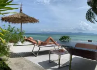 B52 Beach Resort - 3-Sterne