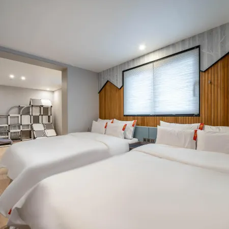 Kits Hotel Sangsang Play