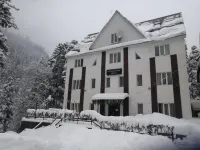 Alpenkhauz Hotel