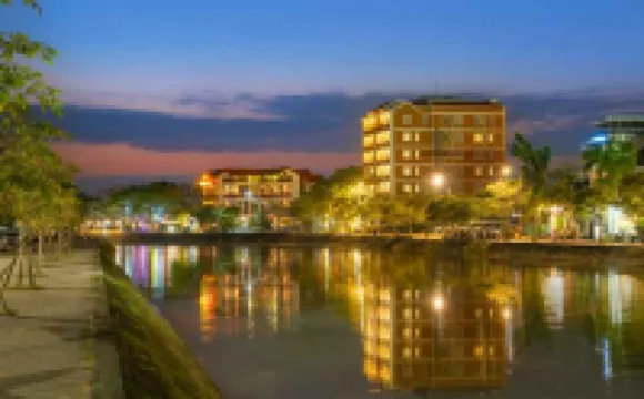 Royal Riverside Hoi An Hotel & Spa Hoteles cerca de Lotte Mart