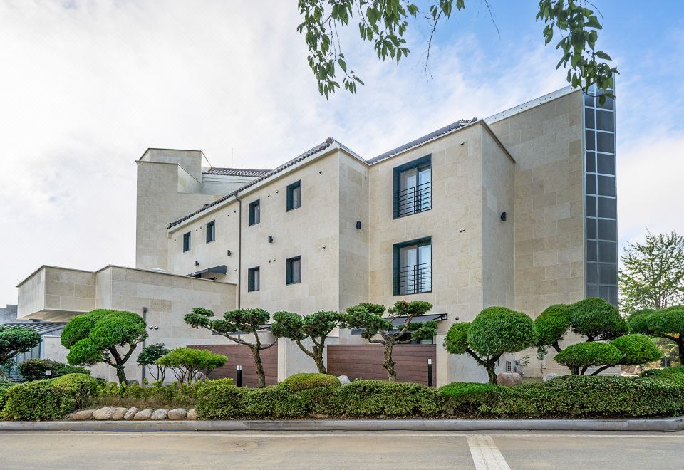 브라운도트 경주보문점