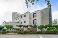 Gyeongju Brown Dot Gyeongju Bomun Branch Hotels near Gyeongju World