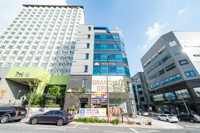 Hotel Deokyeong Hotels near Ganhyeon Tourist Area (Sogeumsan Grand Valley)