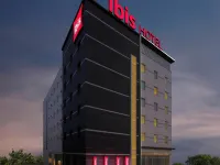 Ibis Kochi City Centre Hotels near Indira Priyadarshini Park