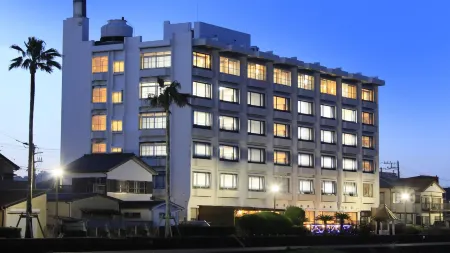 Kamogawa Universe Hotel Отели рядом со станцией Станция Ава-Камогава JR