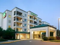 Courtyard Somerset - Parking