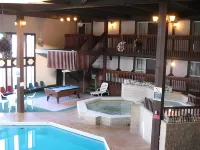 Moosejaw Inn - Pools