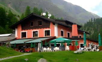 Hotel Roseg-Gletscher