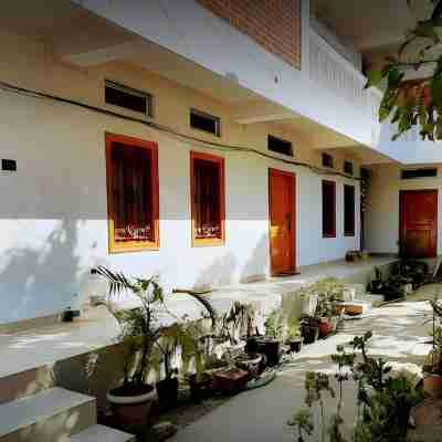 Manipur House Hotel Exterior