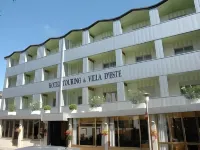 Aparthotel Touring Hotel in zona Canale della schiusa