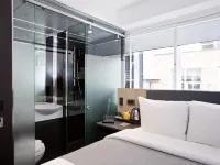 The Z Hotel Tottenham Court Road Hotels near Savile Row