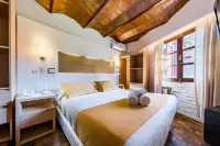 Portal del Lago Hotel - 4-Star