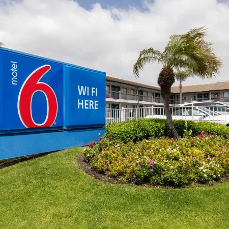Motel 6 Santa Ana, CA