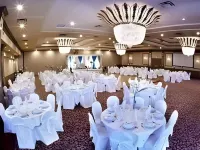 Woodbine Hotel & Suites