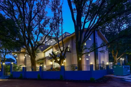 Pandav Retreat Hotels in Pachmarhi