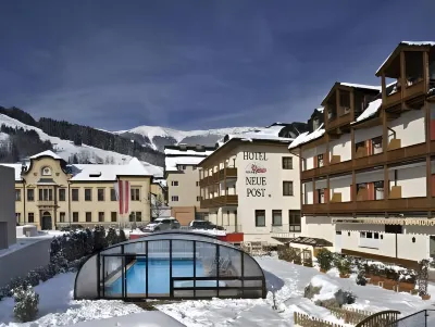 Upside down Town Hotel-Neue Post  호텔