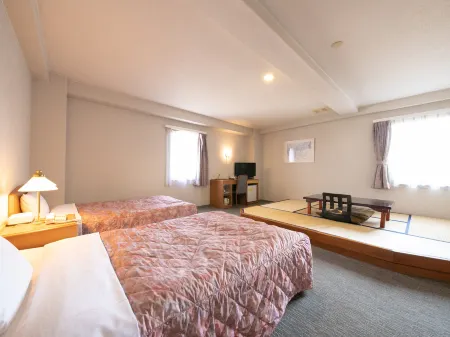 Main Hotel