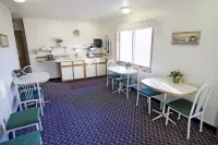 Campus Inn Baraboo Hotels in Baraboo