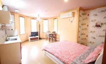 Taean Mongsanpo Marisol Pension & Resort